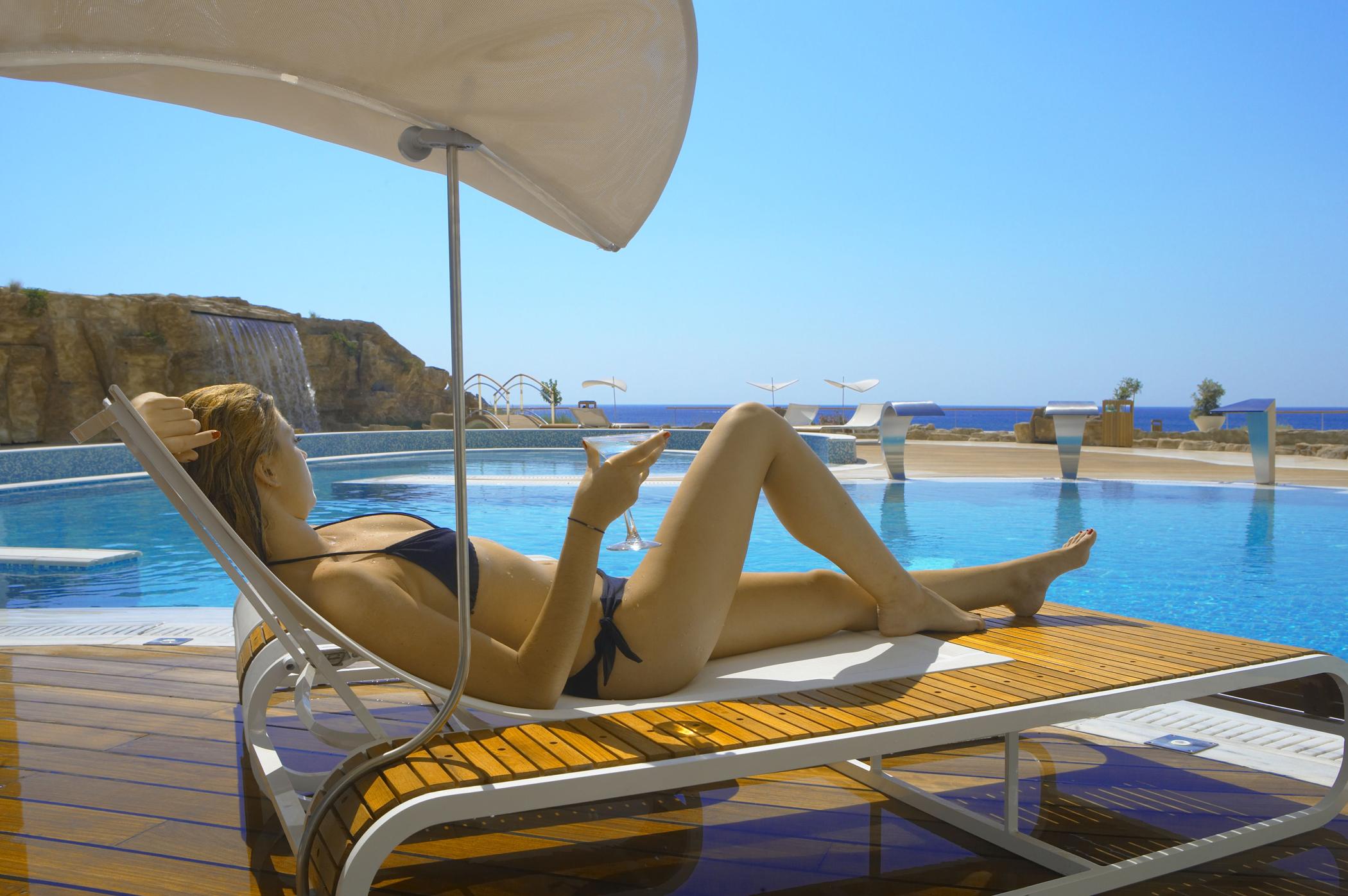 Elysium & Otel