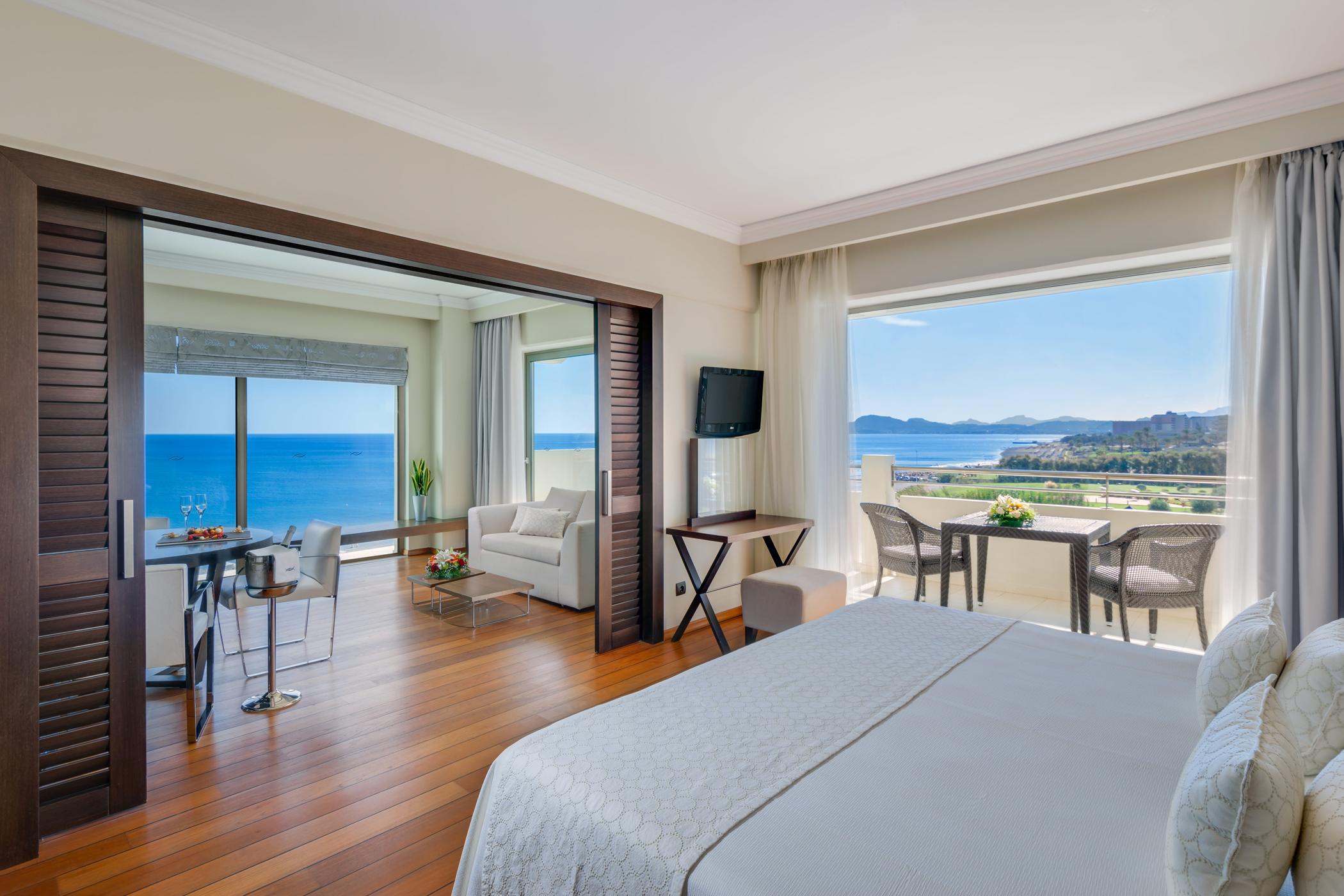 Hotel Elysium & 5*