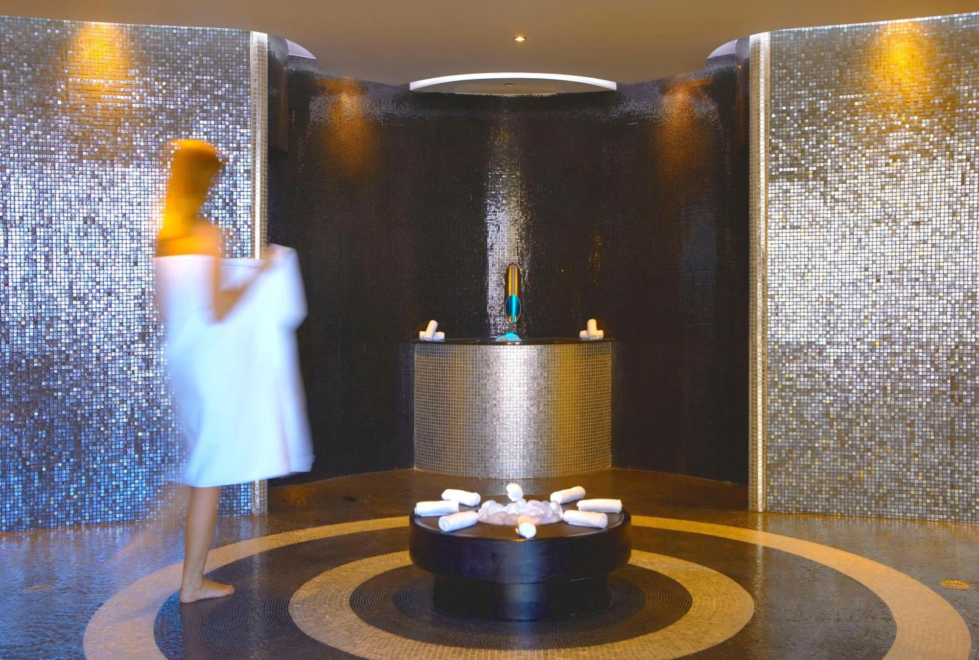 Hotel Elysium & 5*